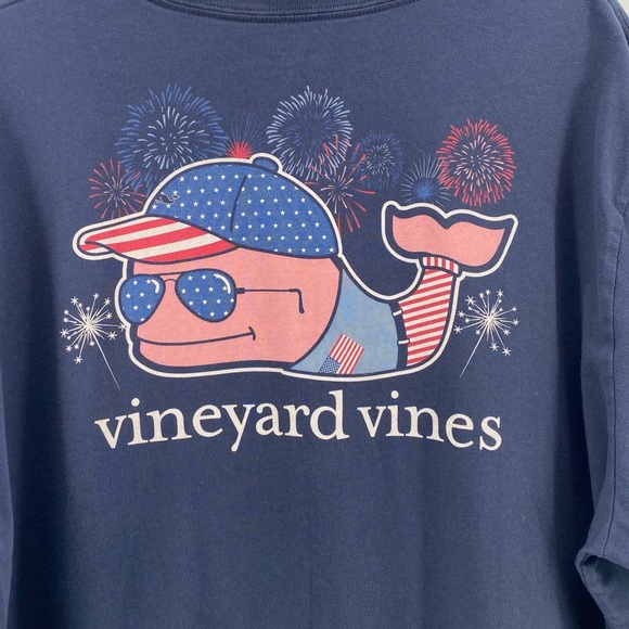 Vineyard Vines | Men’s XL Navy Blue Fourth of July Fireworks Patriotic Logo Tee - Picture 4 of 6